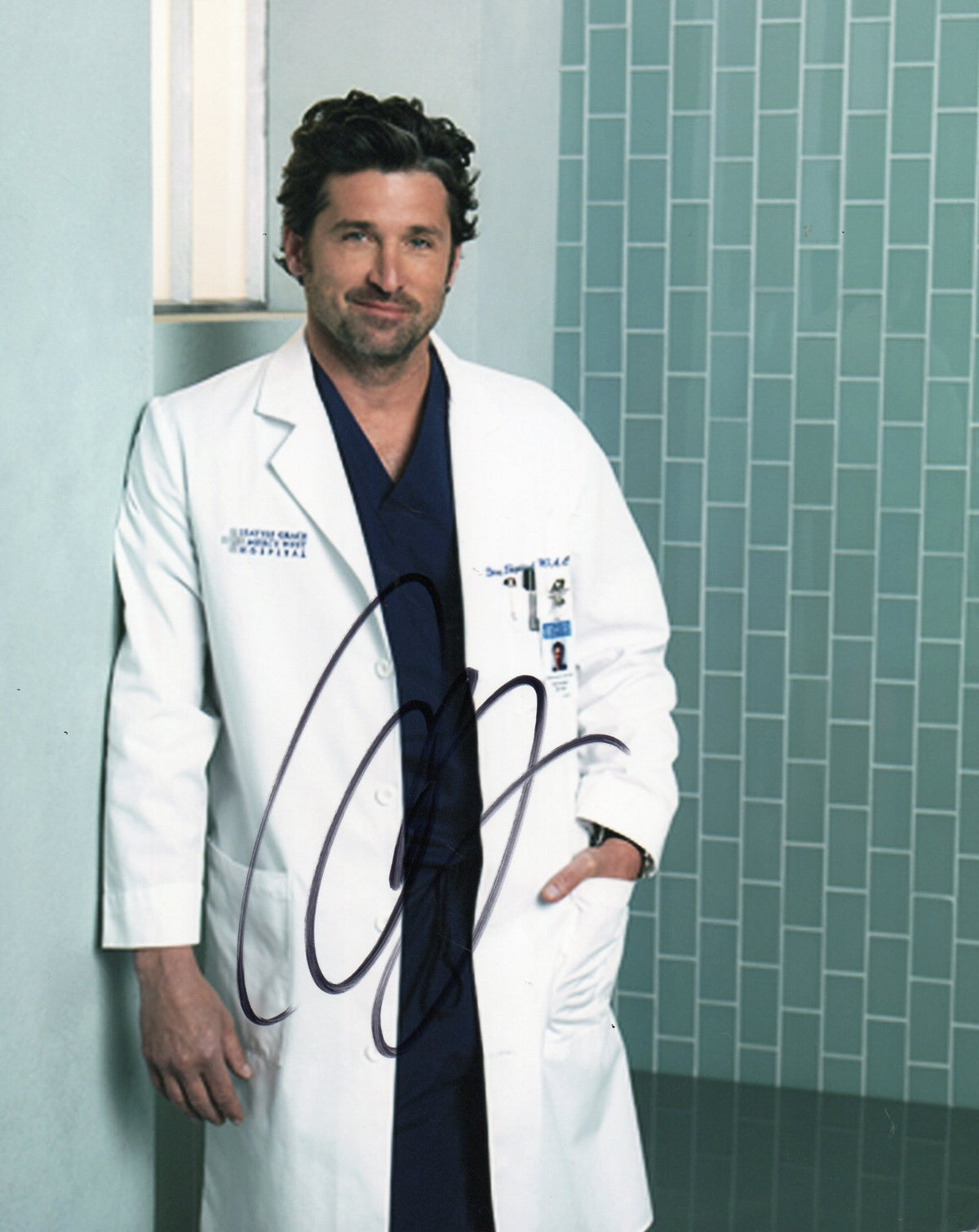 PATRICK DEMPSEY SIGNED GREY'S ANATOMY 8X10 PHOTO