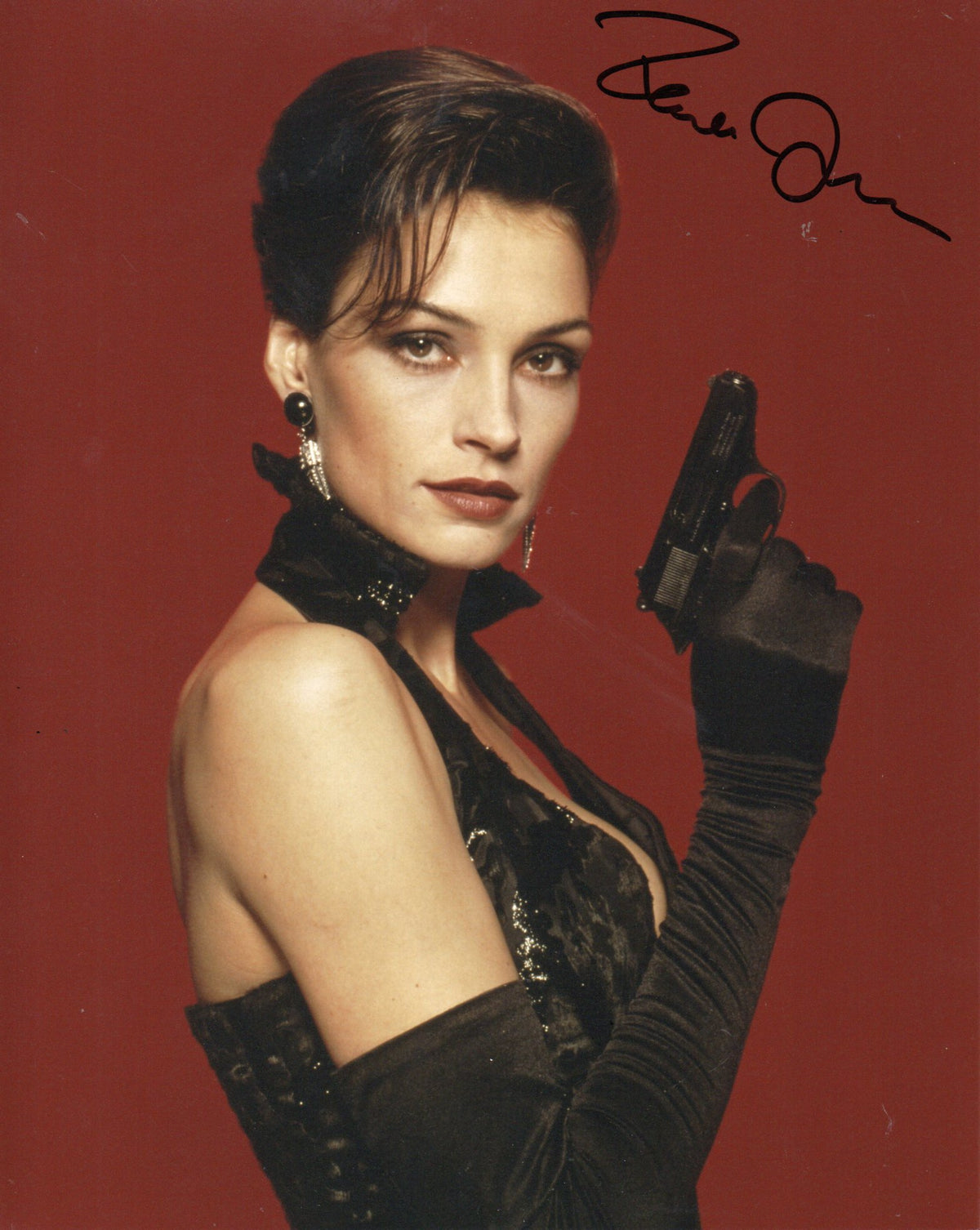 FAMKE JANSSEN SIGNED GOLDENEYE 10X8 PHOTO (1)