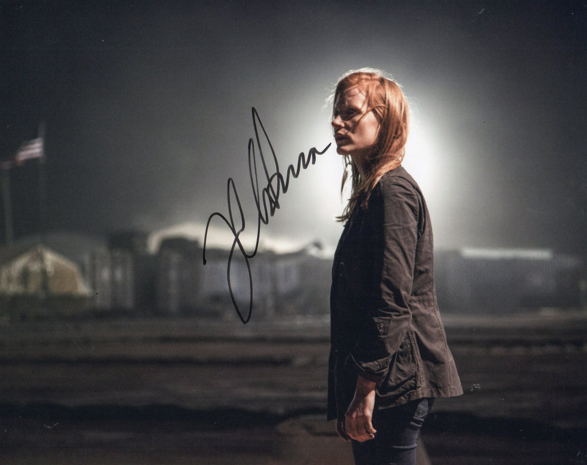 JESSICA CHASTAIN SIGNED ZERO DARK THIRTY 10X8 PHOTO (4)