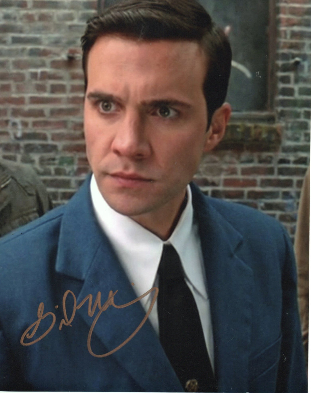 GIL McKINNEY SIGNED SUPERNATURAL 8X10 PHOTO (2)