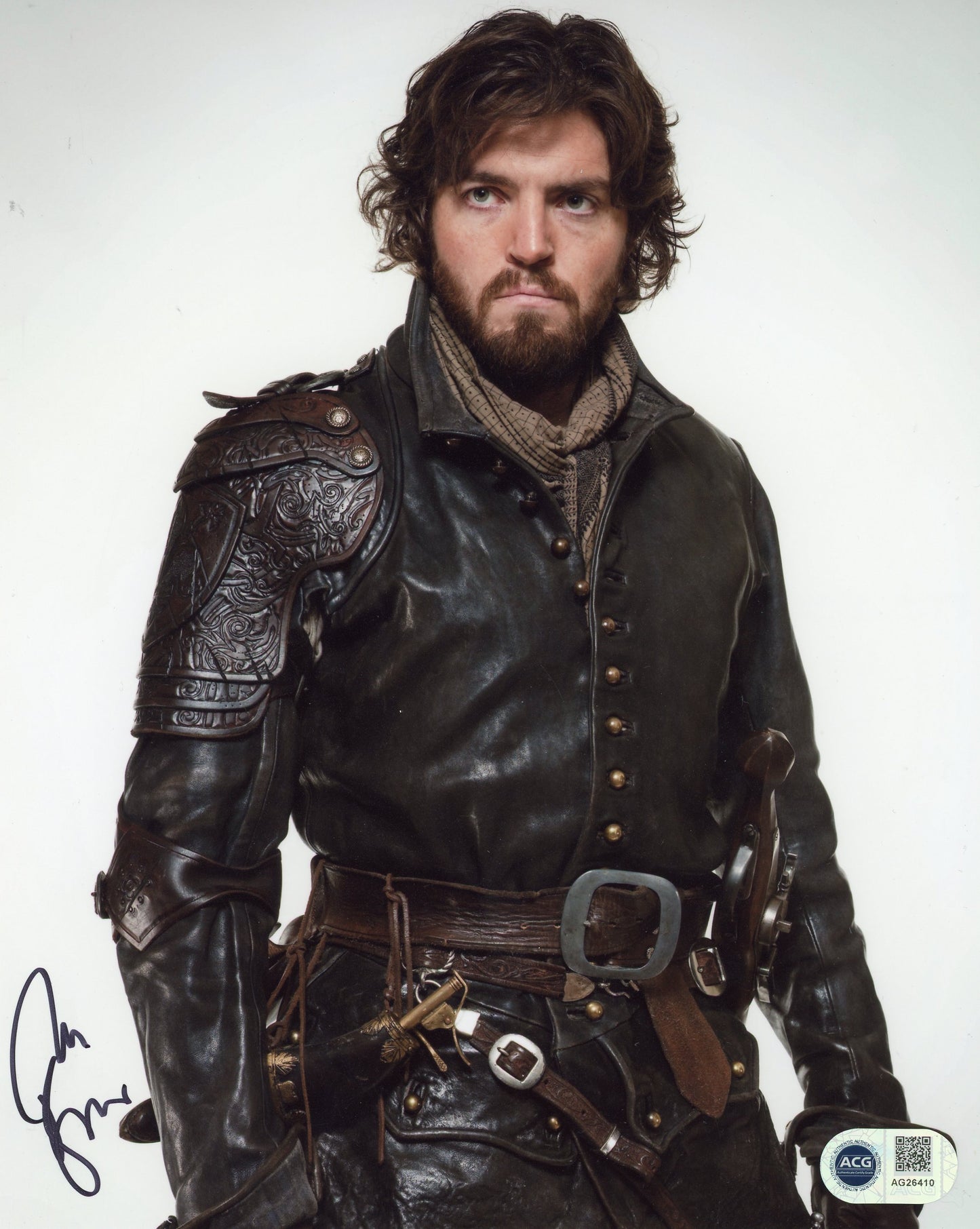 TOM BURKE SIGNED THE MUSKETEERS 10X8 PHOTO (1) ALSO ACG CERT AUTHENTICATION