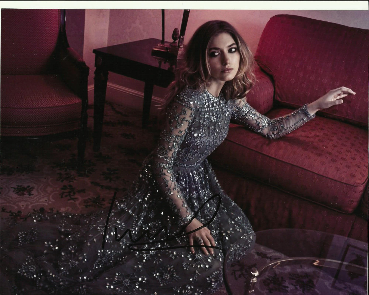 IMOGEN POOTS SIGNED SEXY 10X8 PHOTO (2)