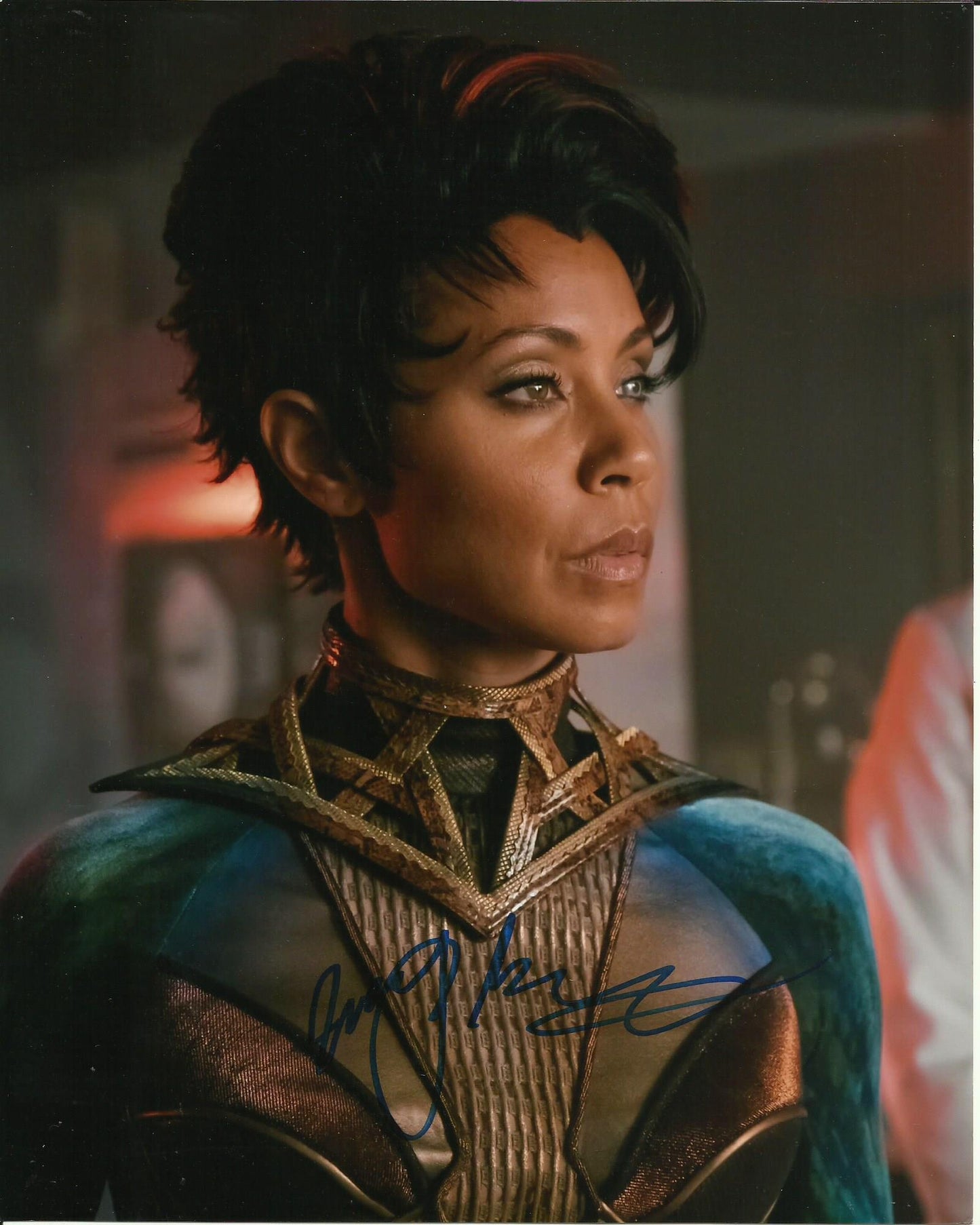 JADA PINKETT SMITH SIGNED GOTHAM 10X8 PHOTO (3)