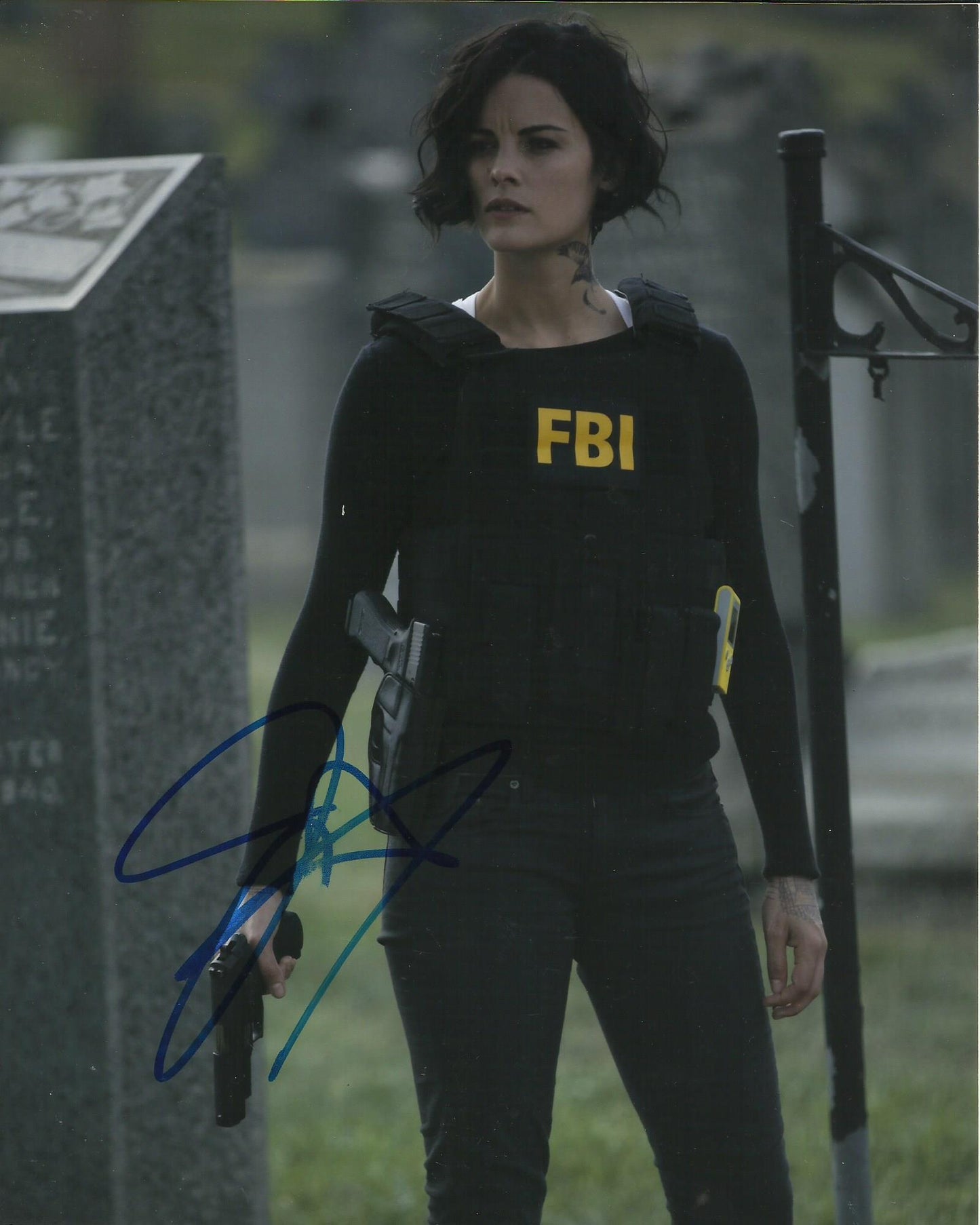 JAIMIE ALEXANDER SIGNED SEXY BLINDSPOT 10X8 PHOTO (7)