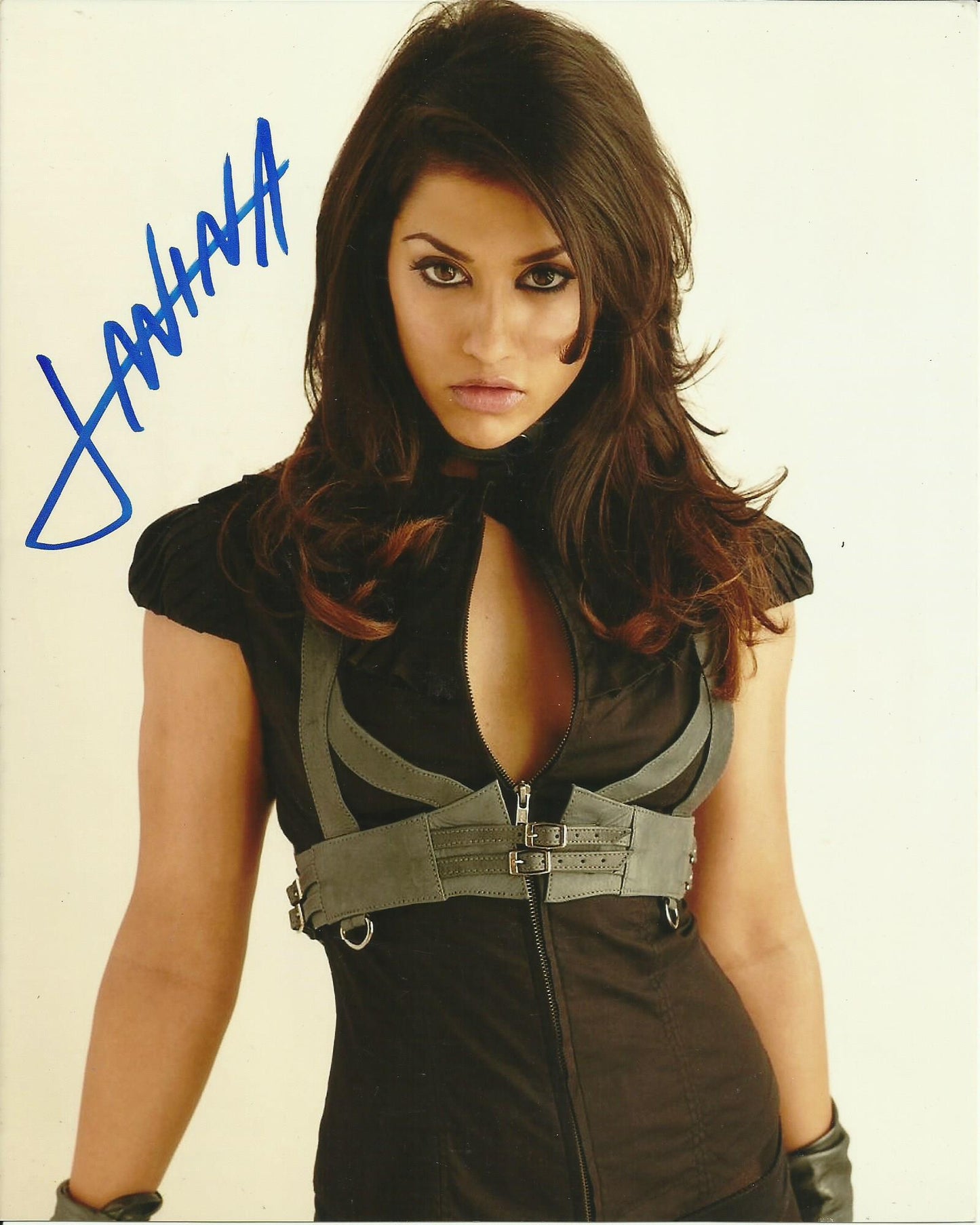 JANIMNA GAVANKAR SIGNED SEXY 10X8 PHOTO