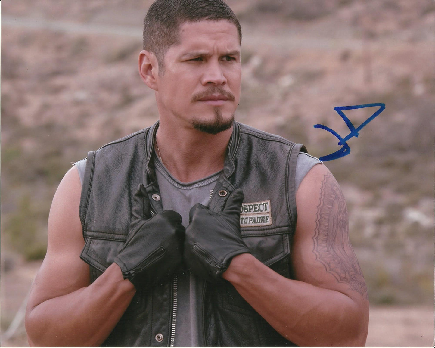 JD PARDO SIGNED MAYANS M.C 8X10 PHOTO (5)