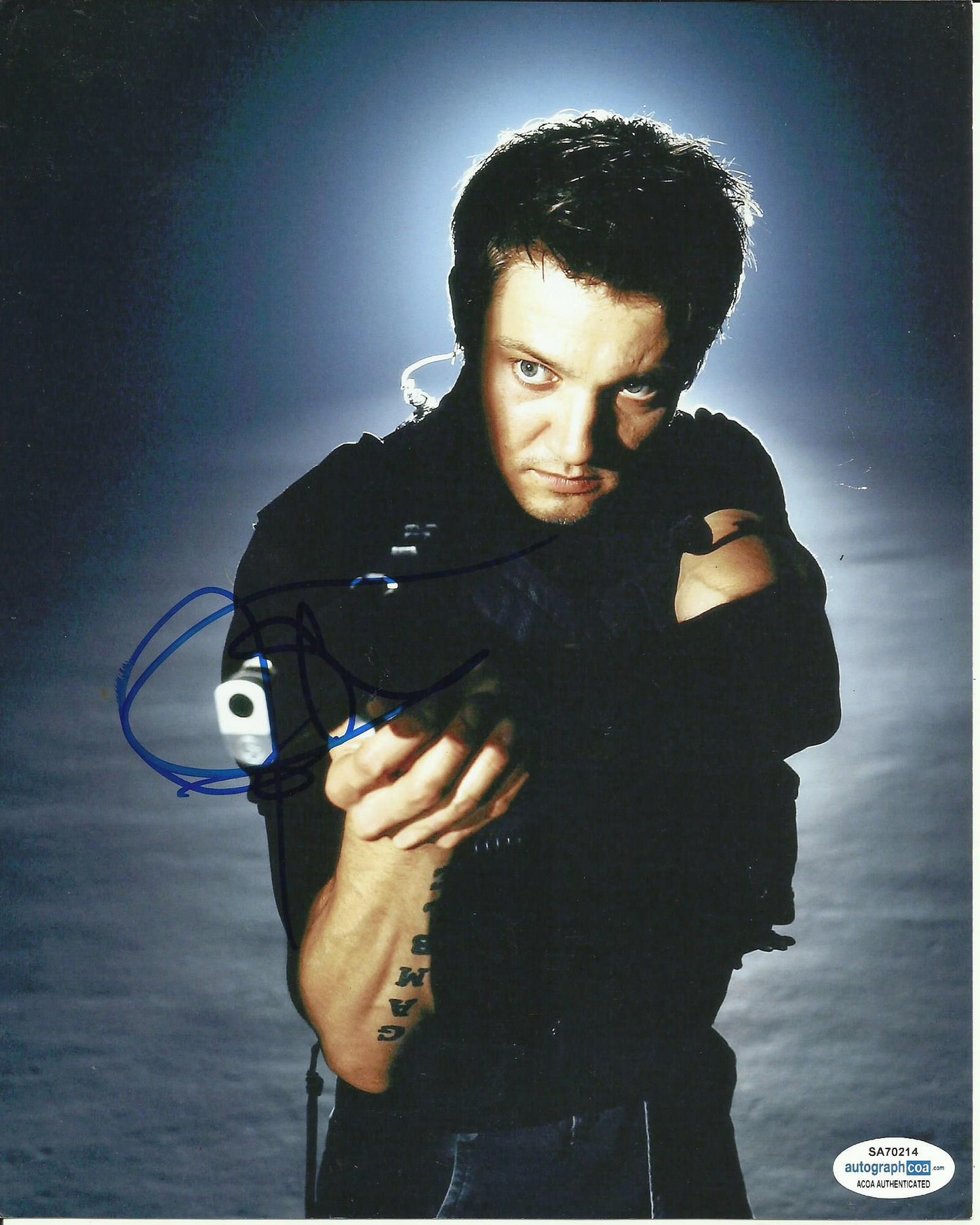 JEREMY RENNER SIGNED SWAT 8X10 PHOTO ALSO ACOA CERTIFIED