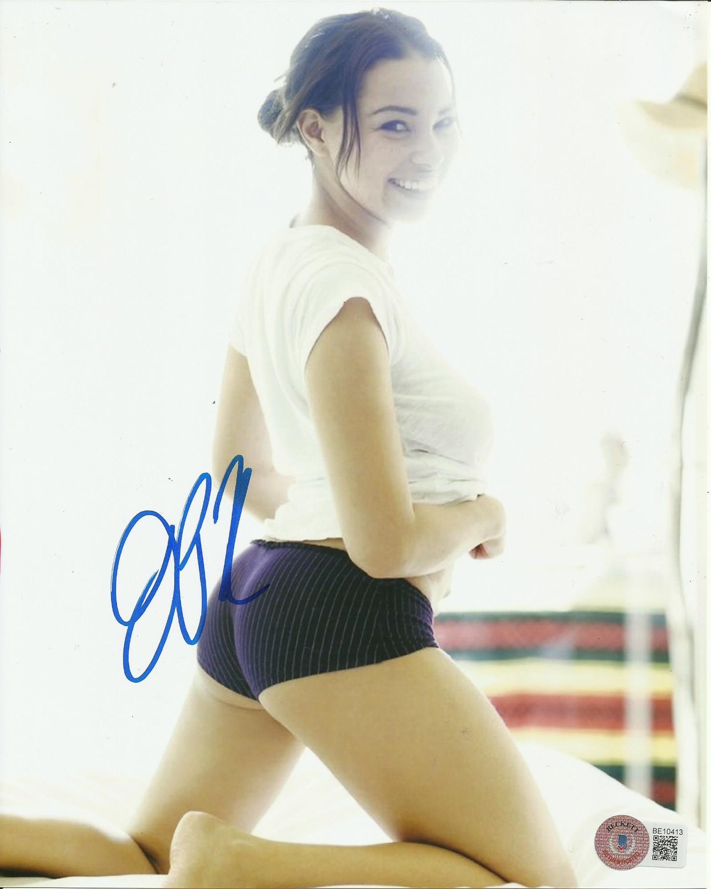 JESSICA PARKER KENNEDY SIGNED SEXY 8X10 PHOTO (1) ALSO BECKETT COA