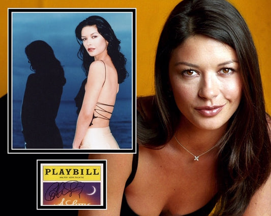CATHERINE ZETA JONES SIGNED SEXY PHOTO MOUNT