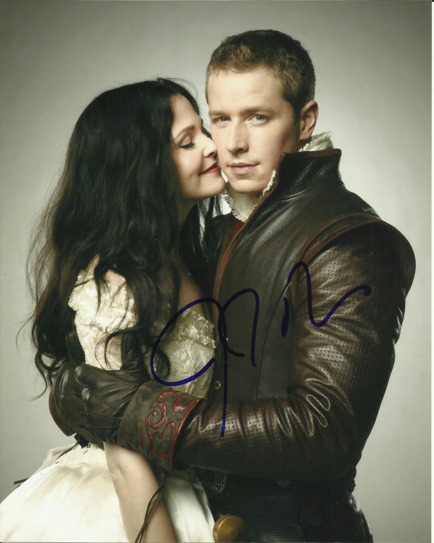 JOSH DALLAS SIGNED ONCE UPON A TIME 8X10 PHOTO (8)