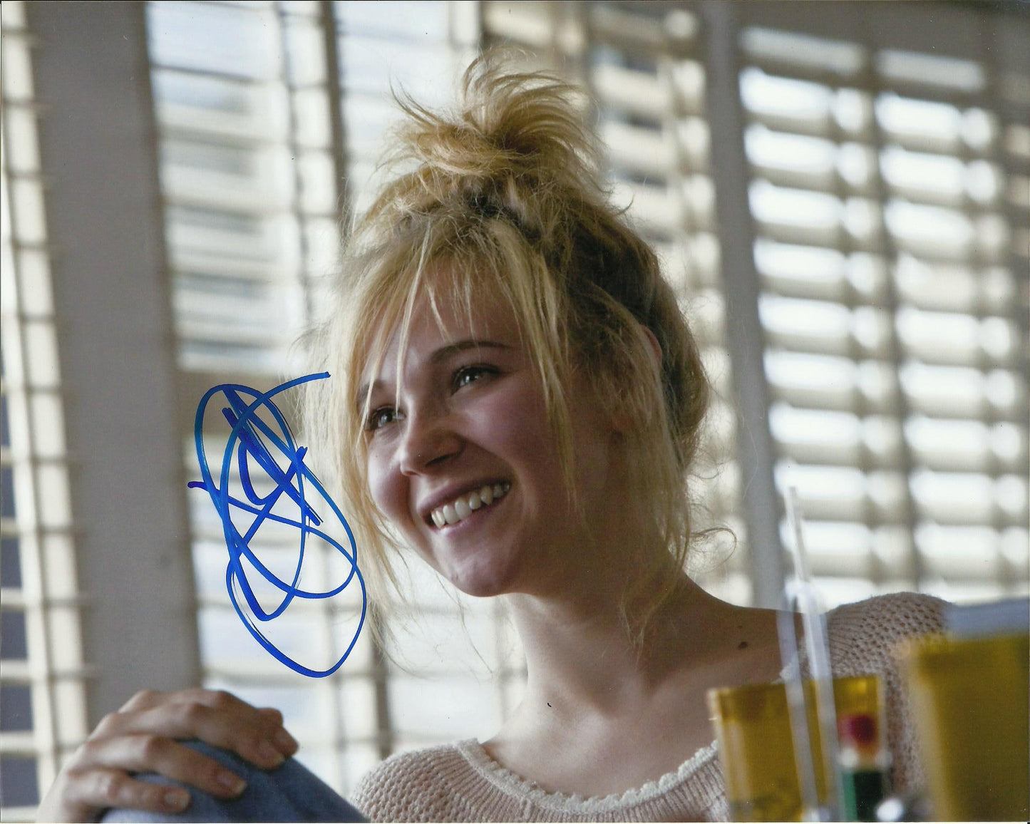 JUNO TEMPLE SIGNED SEXY 10X8 PHOTO (7)