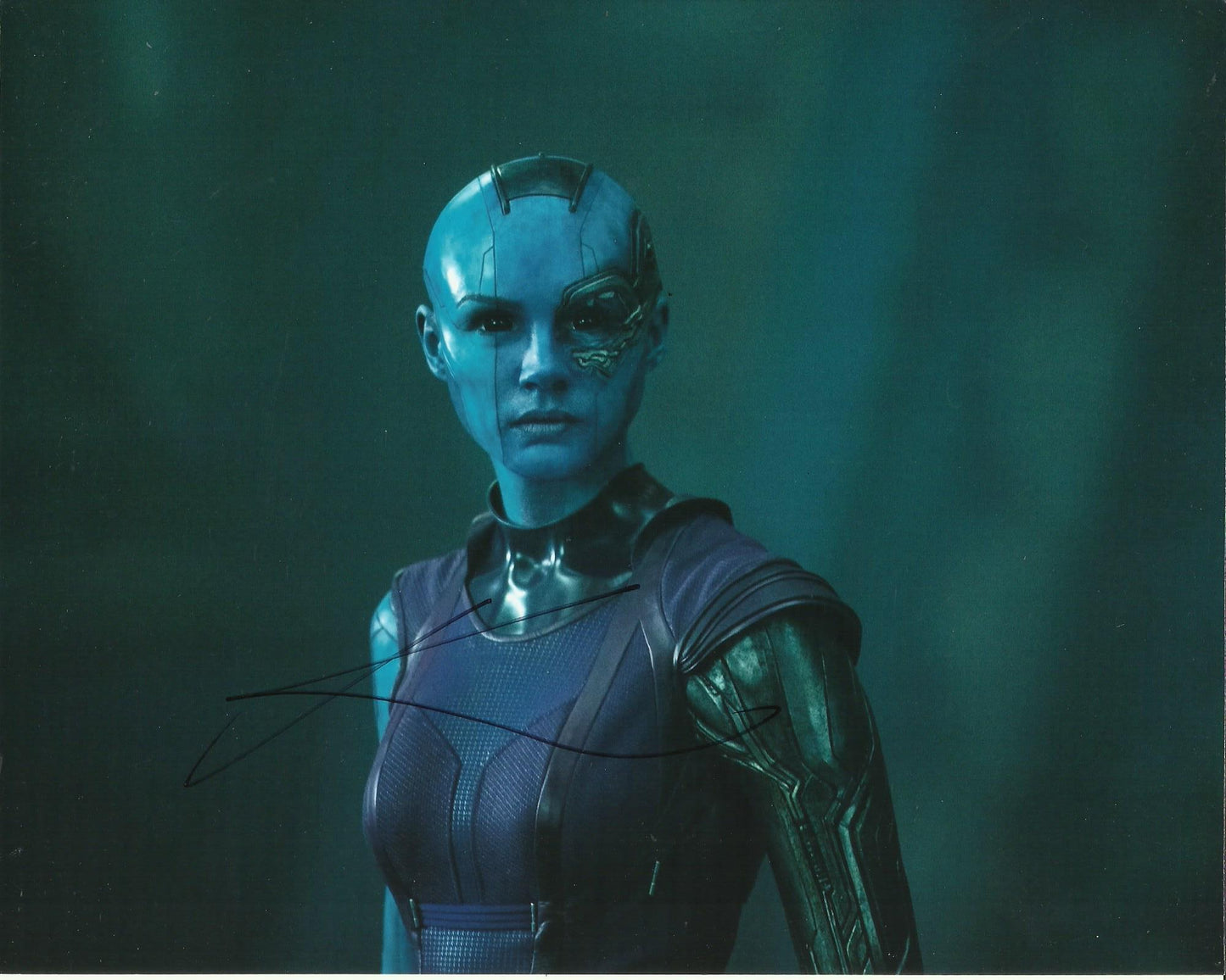 KAREN GILLAN SIGNED GUARDIANS OF THE GALAXY 10X8 PHOTO (2)
