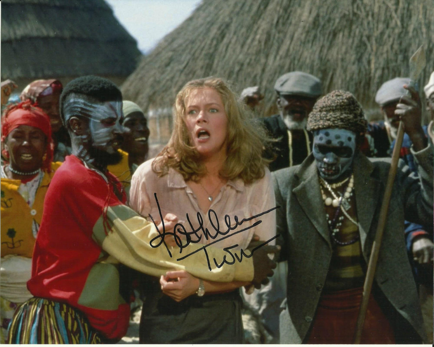 KATHLEEN TURNER SIGNED JEWEL OF THE NILE 10X8 PHOTO (1)
