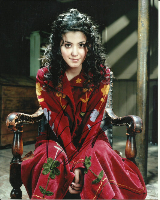KATIE MELUA SIGNED SEXY 10X8 PHOTO (1)