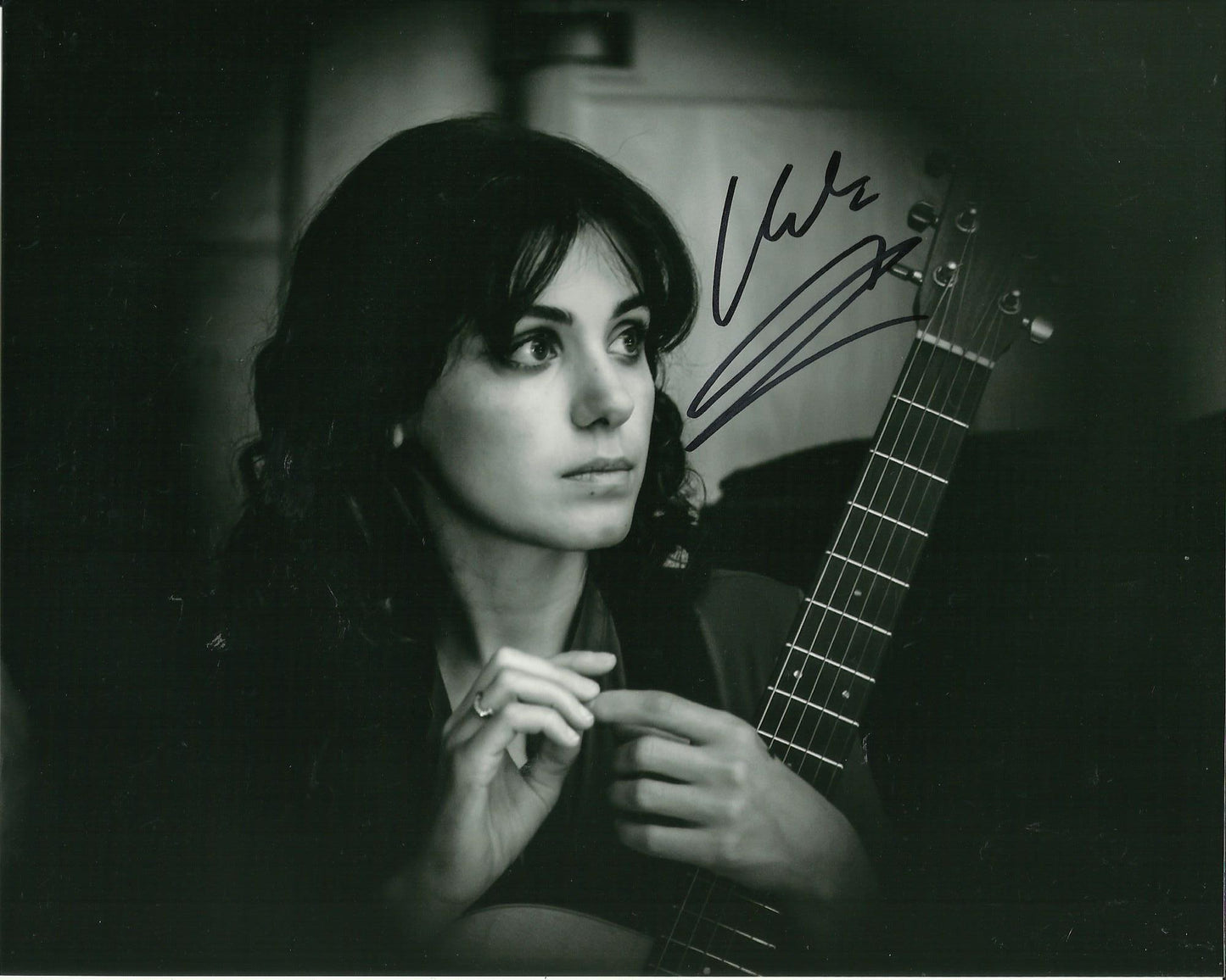 KATIE MELUA SIGNED SEXY 10X8 PHOTO (5)