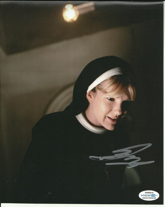 LILY RABE SIGNED AMERICAN HORROR STORY 10X8 PHOTO (3) ALSO ACOA CERTIFIED