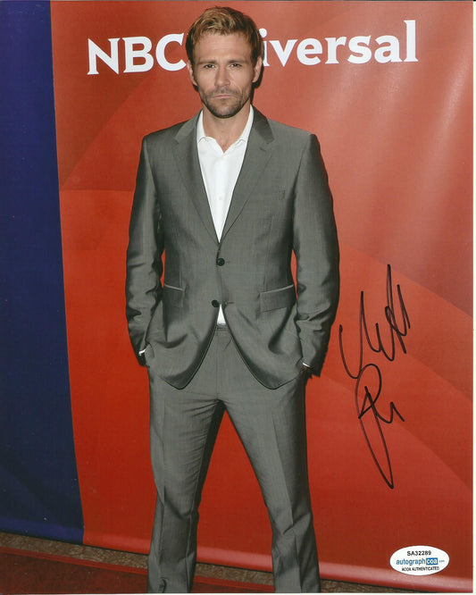 MATT RYAN SIGNED LEGENDS OF TOMORROW 8X10 PHOTO (6) ACOA