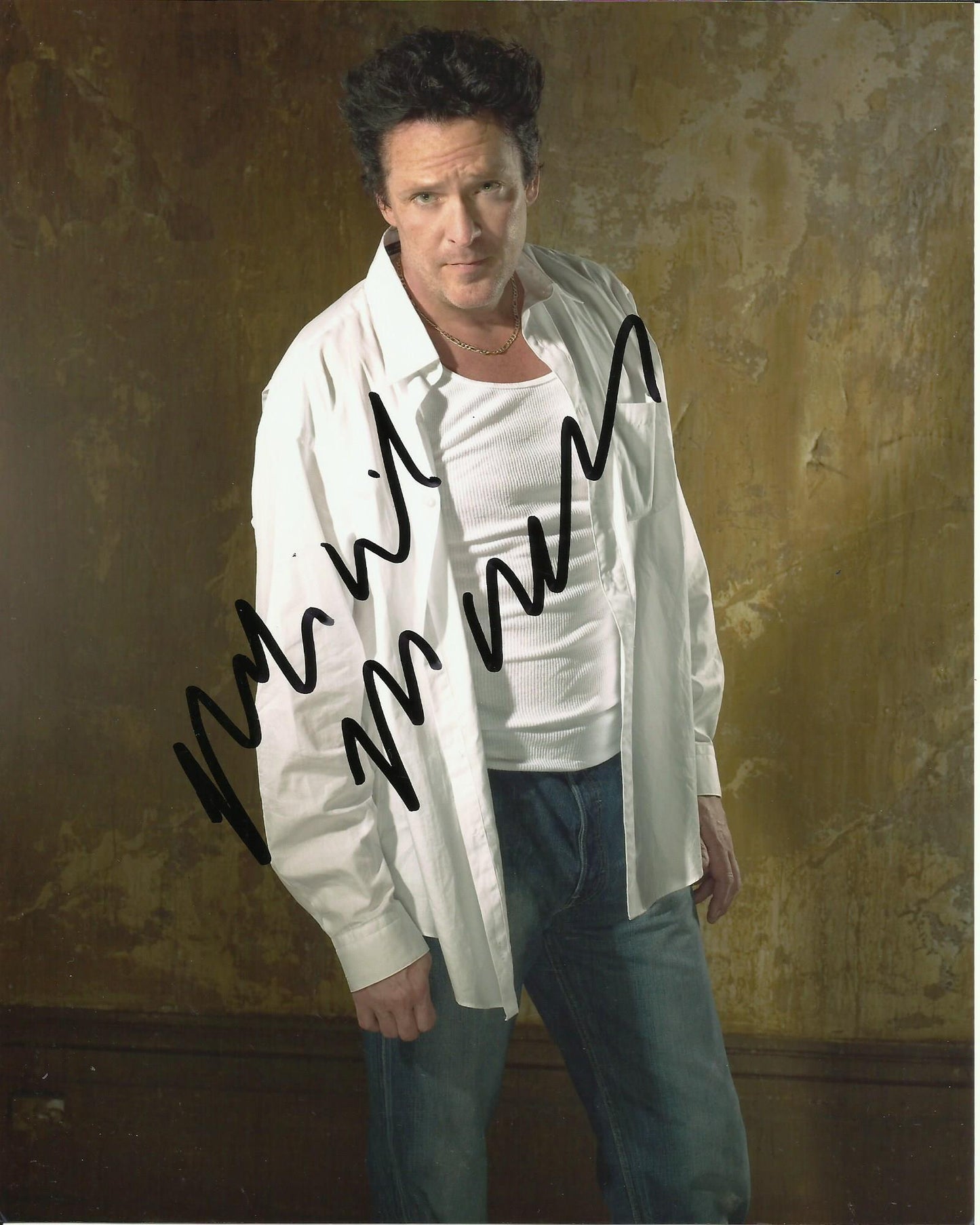 MICHAEL MADSEN SIGNED 8X10 PHOTO (1)