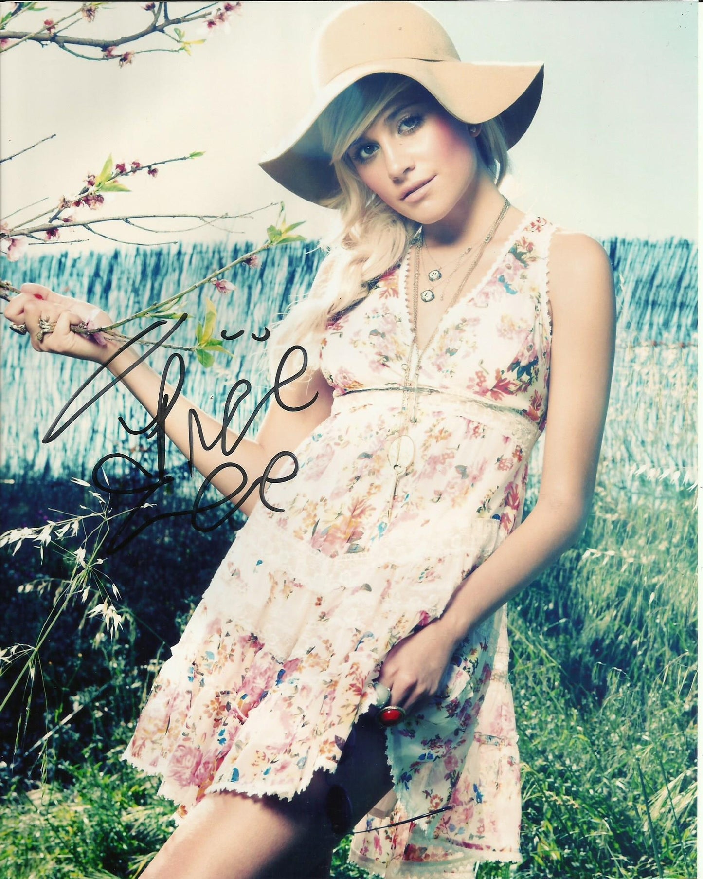 PIXIE LOTT SIGNED SEXY 10X8 PHOTO (4)