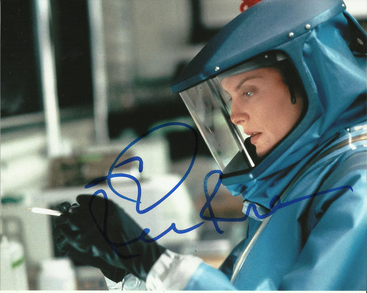 RENE RUSSO SIGNED OUTBREAK 10X8 PHOTO (3)