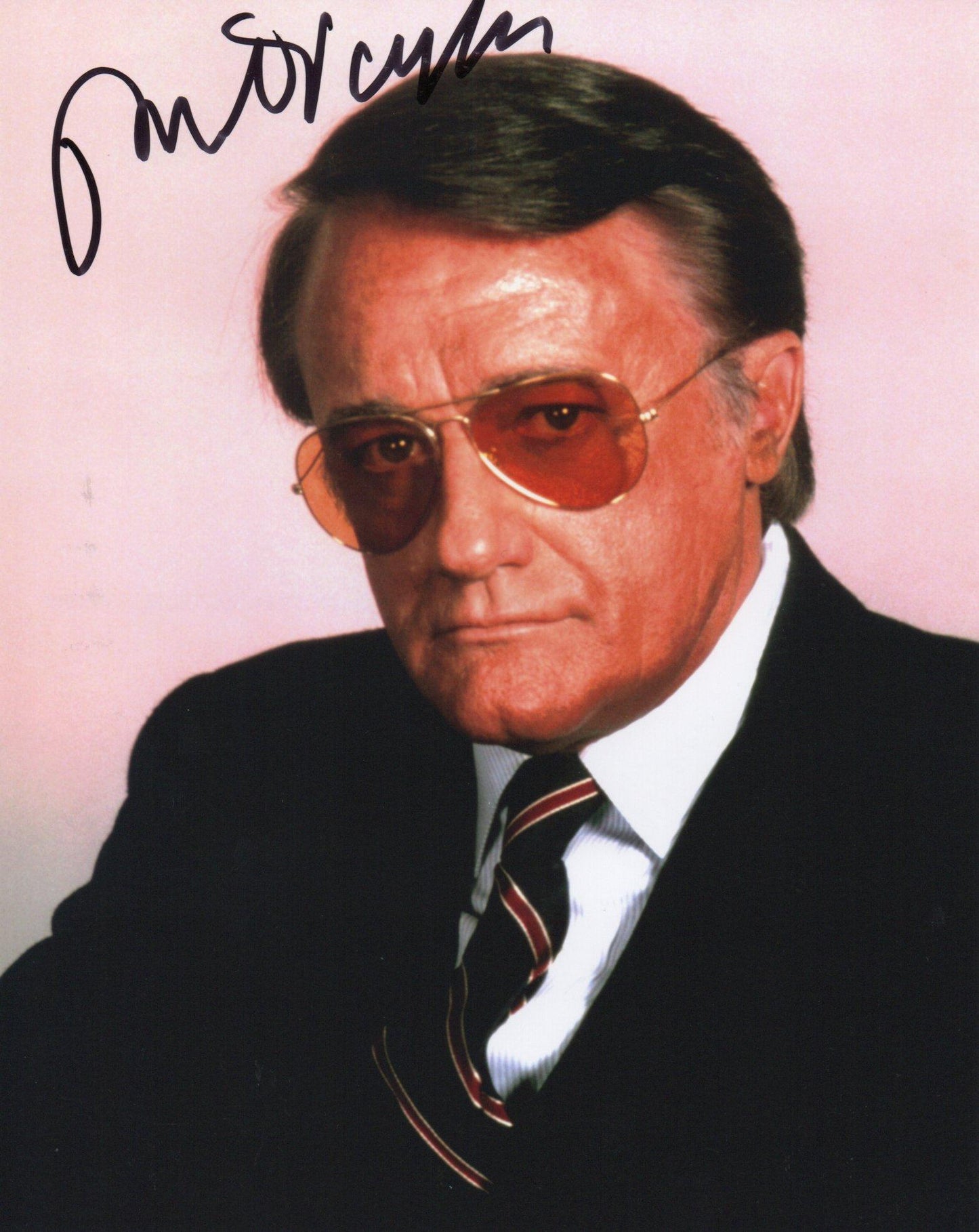 ROBERT VAUGHN SIGNED 8X10 PHOTO (3)
