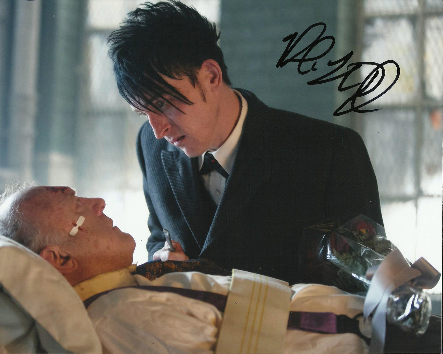ROBIN LORD TAYLOR SIGNED GOTHAM 8X10 PHOTO (11)