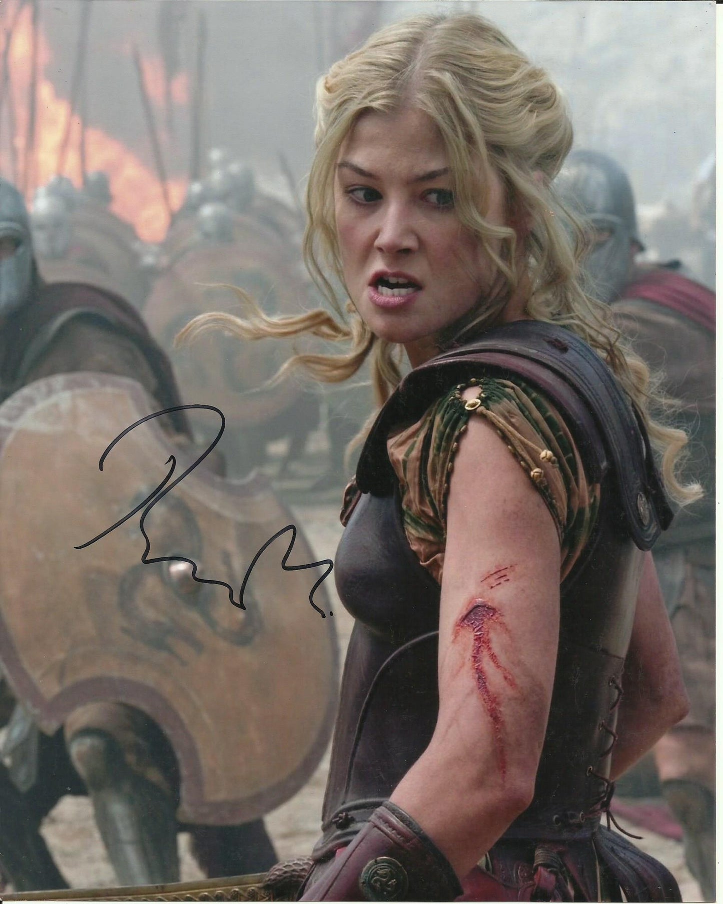 ROSAMUND PIKE SIGNED WRATH OF THE TITANS 10X8 PHOTO