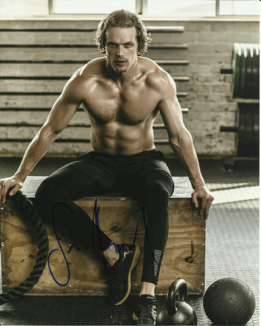 SAM HEUGHAN SIGNED TOPLESS 8X10 PHOTO (2)