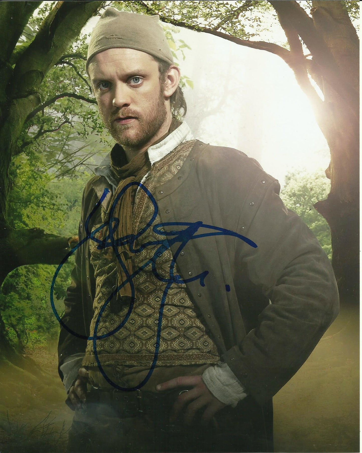 SAM TROUGHTON SIGNED ROBIN HOOD 8X10 PHOTO (1)