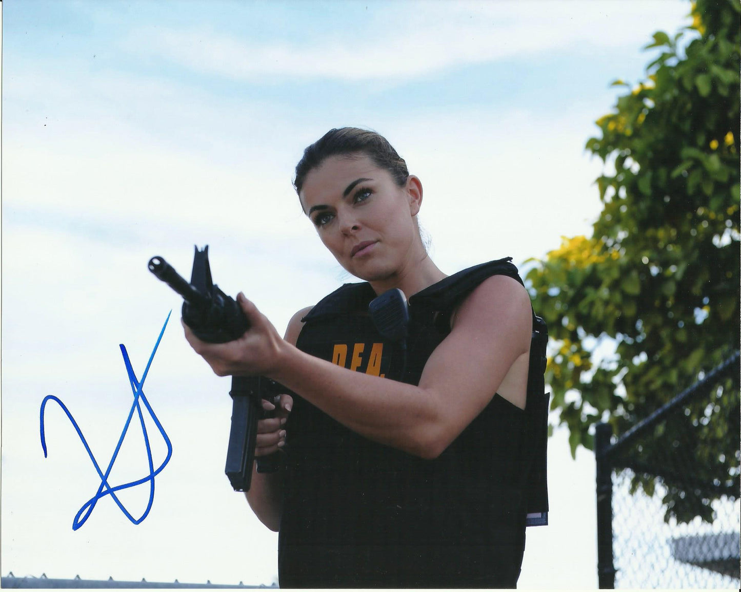 SERINDA SWAN SIGNED SEXY GRACELAND 10X8 PHOTO (2)