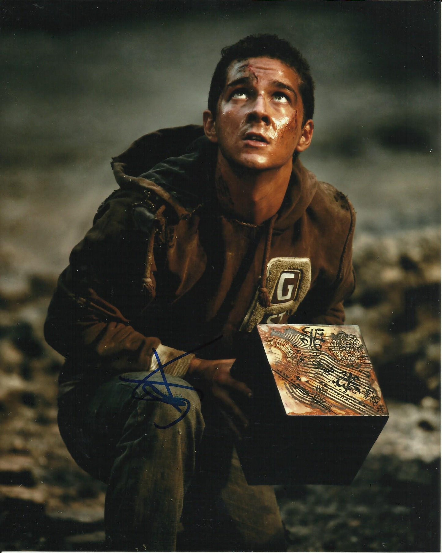SHIA LaBEOUF SIGNED TRANSFORMERS 8X10 PHOTO (3)