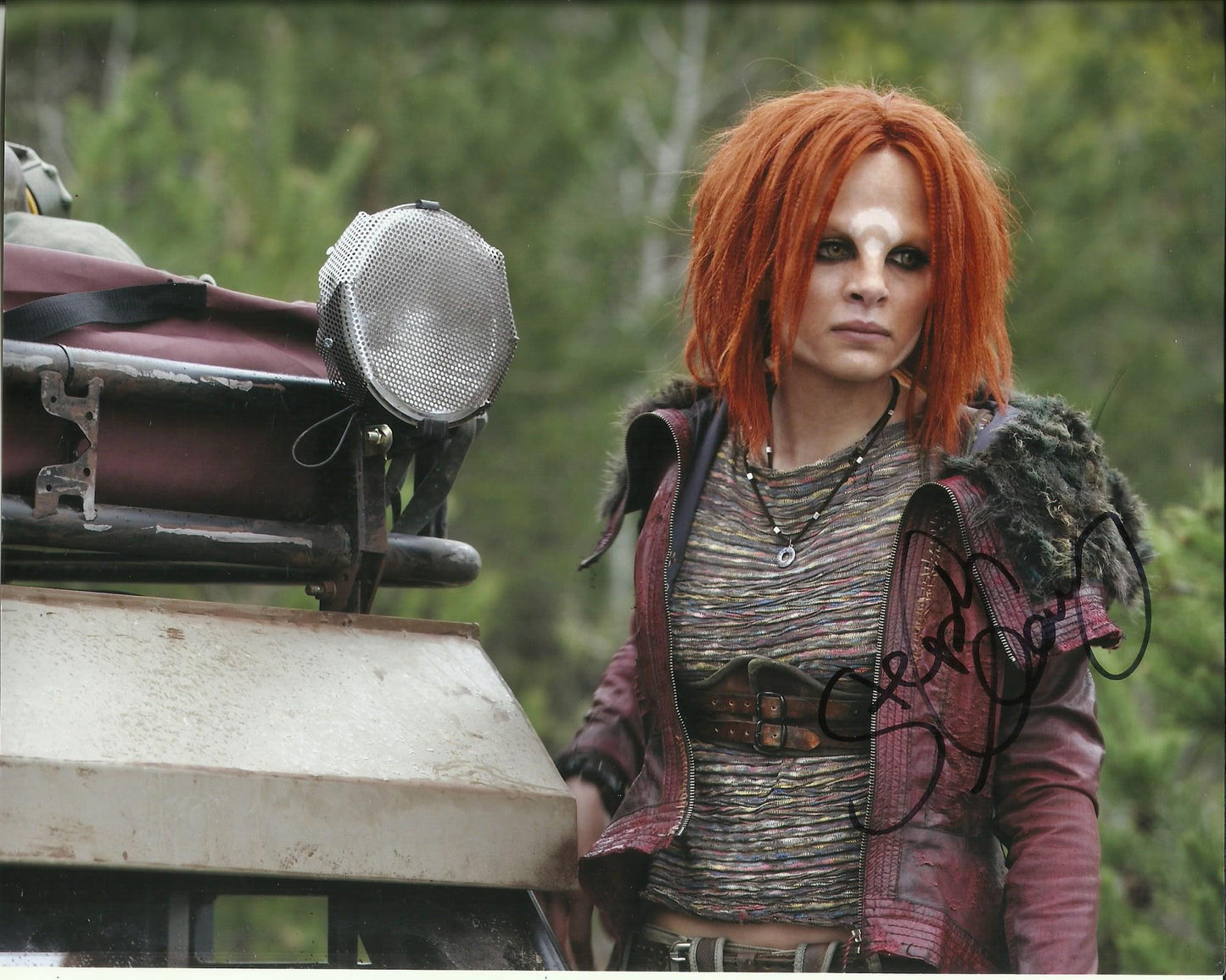 STEPHANIE LEONIDAS SIGNED DEFIANCE 10X8 PHOTO (4)