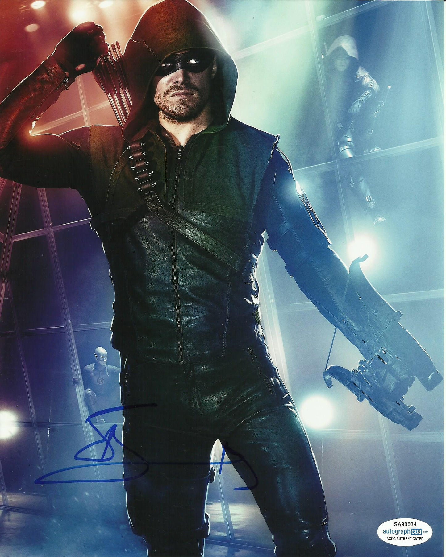 STEPHEN AMELL SIGNED ARROW 8X10 PHOTO (9) ALSO ACOA CERTIFIED