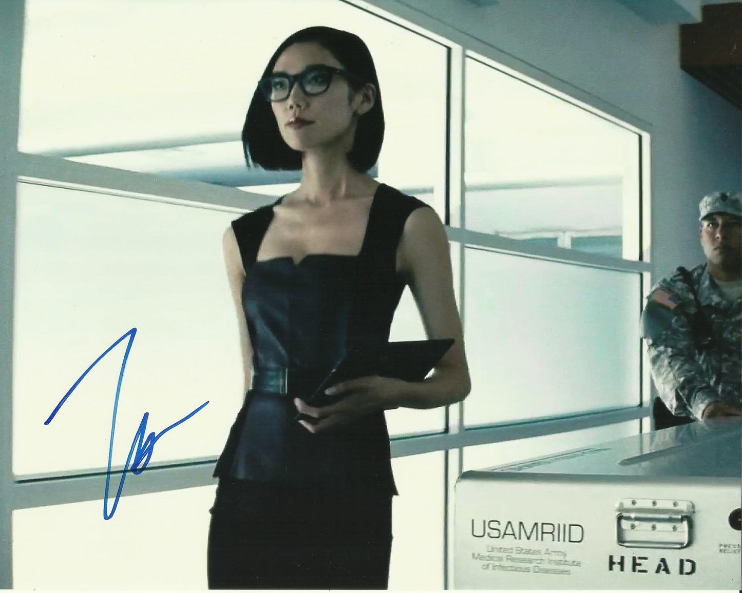 TAO OKAMOTO SIGNED HANNIBAL 10X8 PHOTO (1)