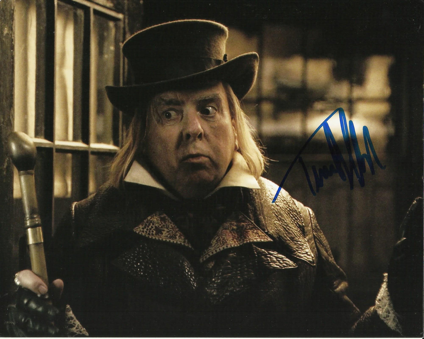 TIMOTHY SPALL SIGNED OLIVER TWIST 8X10 PHOTO (2)