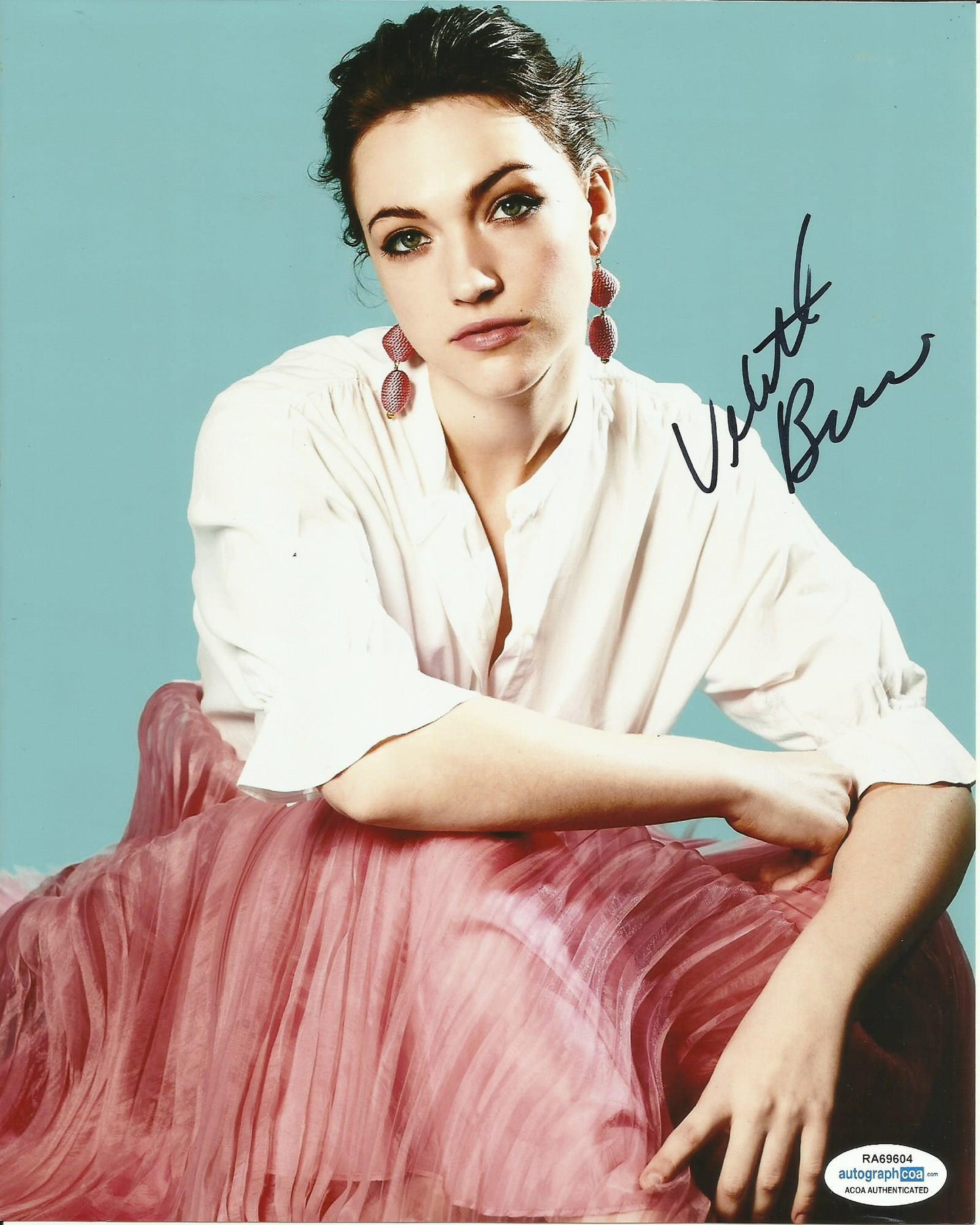 VIOLETT BEANE SIGNED SEXY 10X8 PHOTO (4) ALSO ACOA