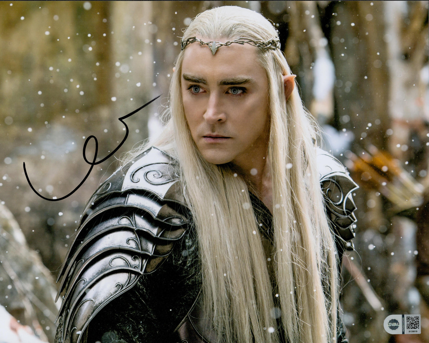 LEE PACE SIGNED THE HOBBIT 14X11 PHOTO ALSO SWAU