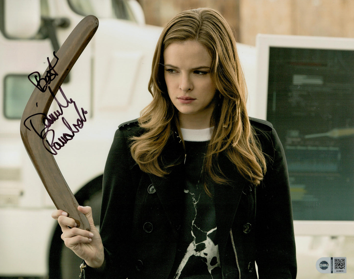 DANIELLE PANABAKER SIGNED 14X11 FLASH 8X10 PHOTO (2) ALSO SWAU
