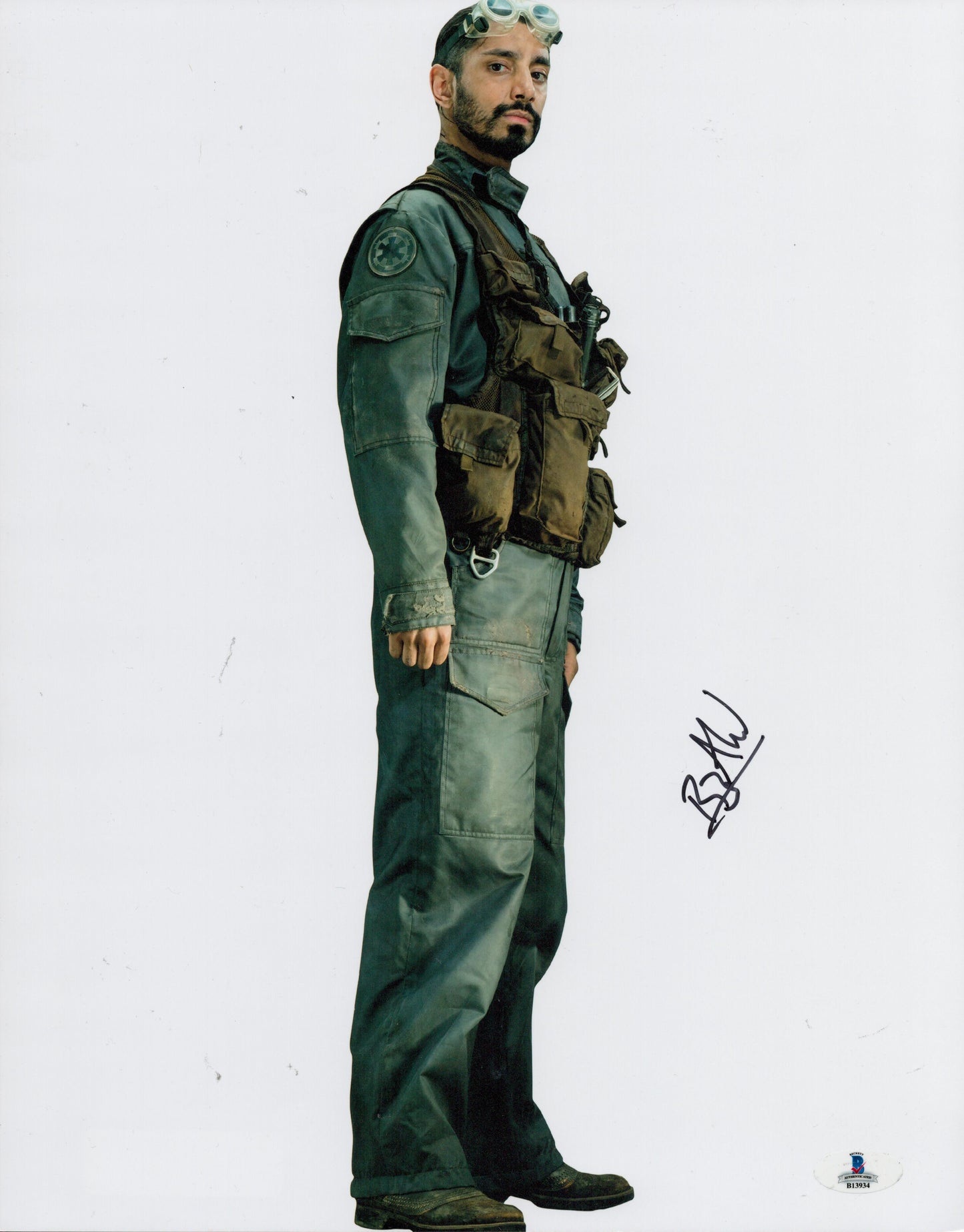 RIZ AHMED SIGNED ROGUE ONE 14X11 PHOTO (1) ALSO BECKETTS