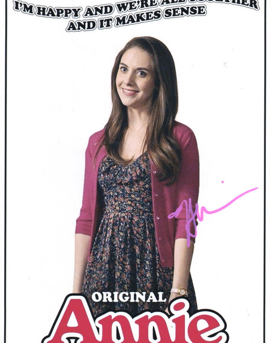 ALISON BRIE SIGNED COMMUNITY 10X8 PHOTO (1)