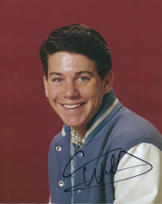 ANSON WILLIAMS SIGNED HAPPY DAYS 8X10 PHOTO