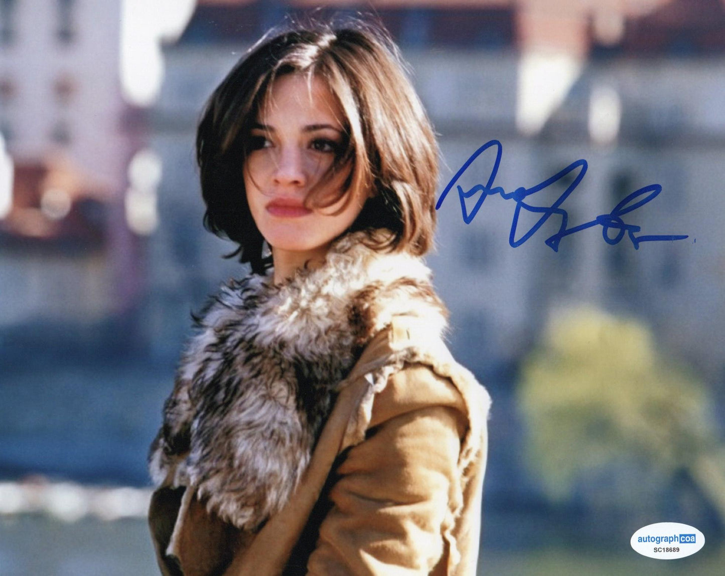 ASIA ARGENTO SIGNED SEXY 10X8 PHOTO (3) ALSO ACOA CERTIFIED