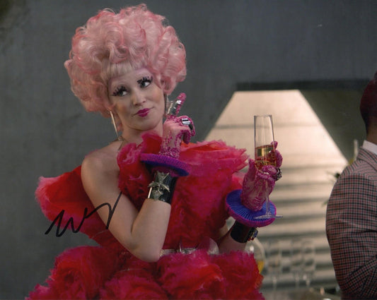 ELIZABETH BANKS SIGNED HUNGER GAMES 10X8 PHOTO (1)