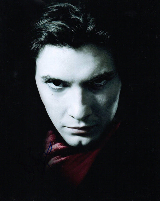 BEN BARNES SIGNED PHOTO (2)