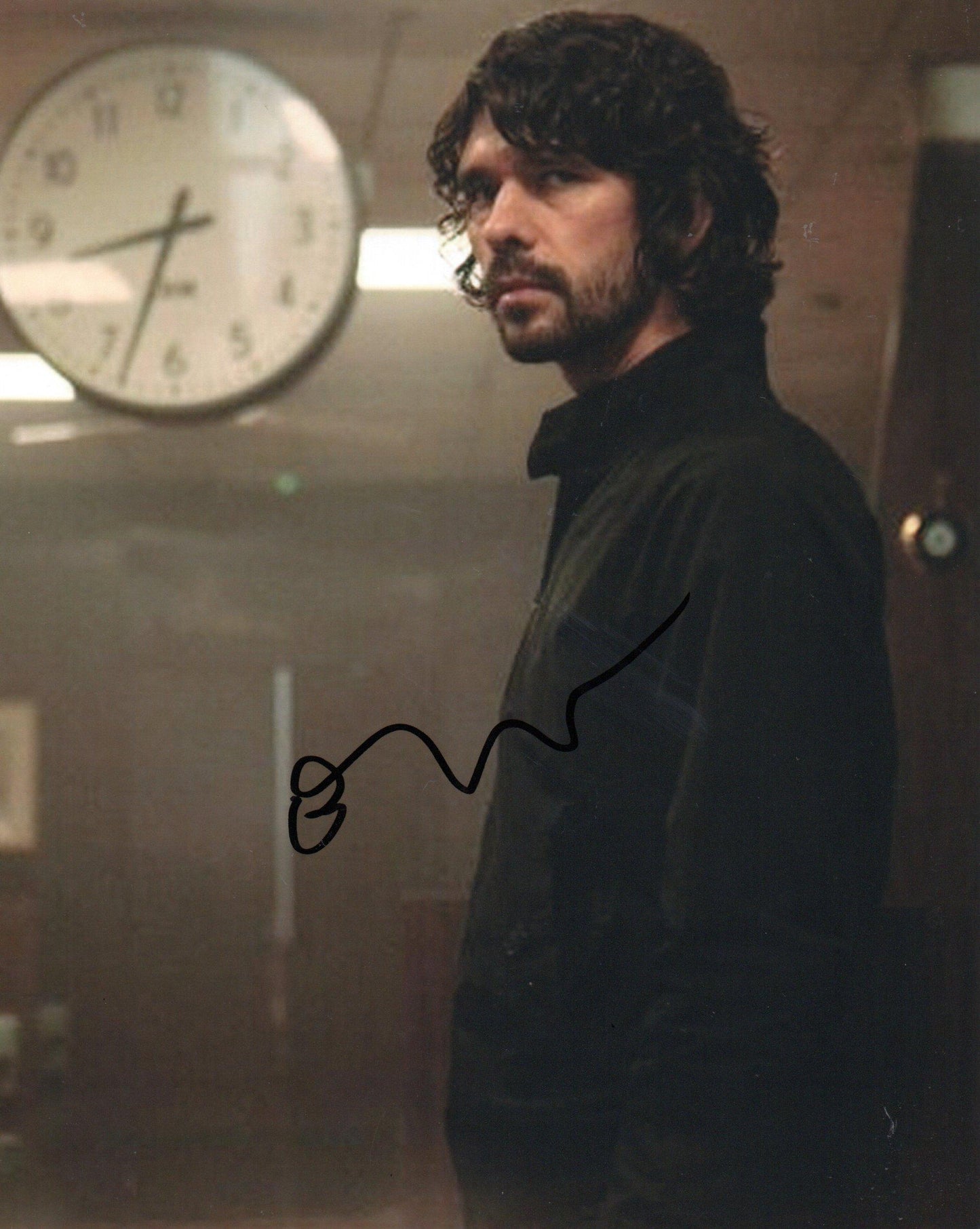 BEN WHISHAW SIGNED BLACK DOVES 8X10 PHOTO (1)