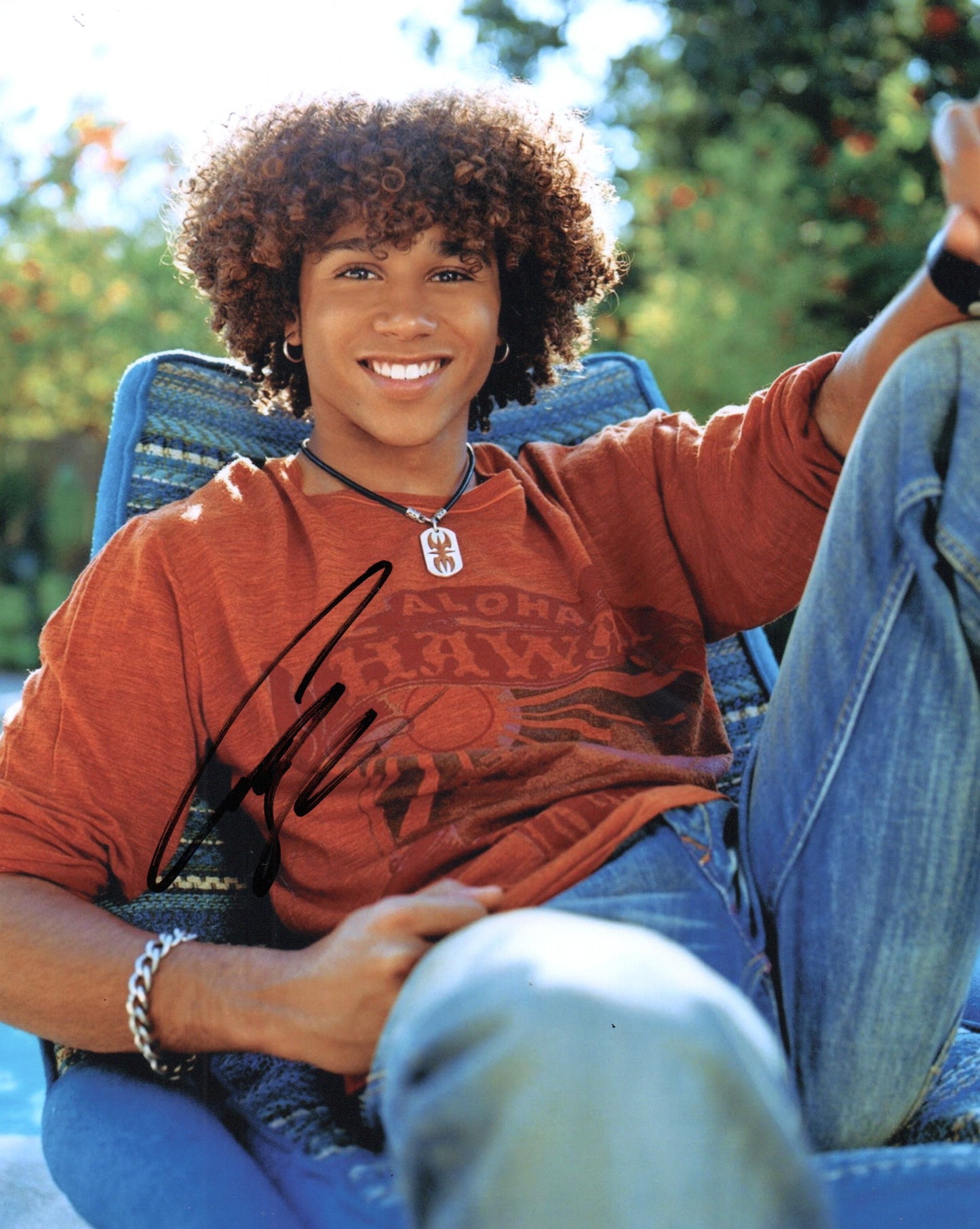 CORBIN BLEU SIGNED YOUNG 8X10 PHOTO (1)