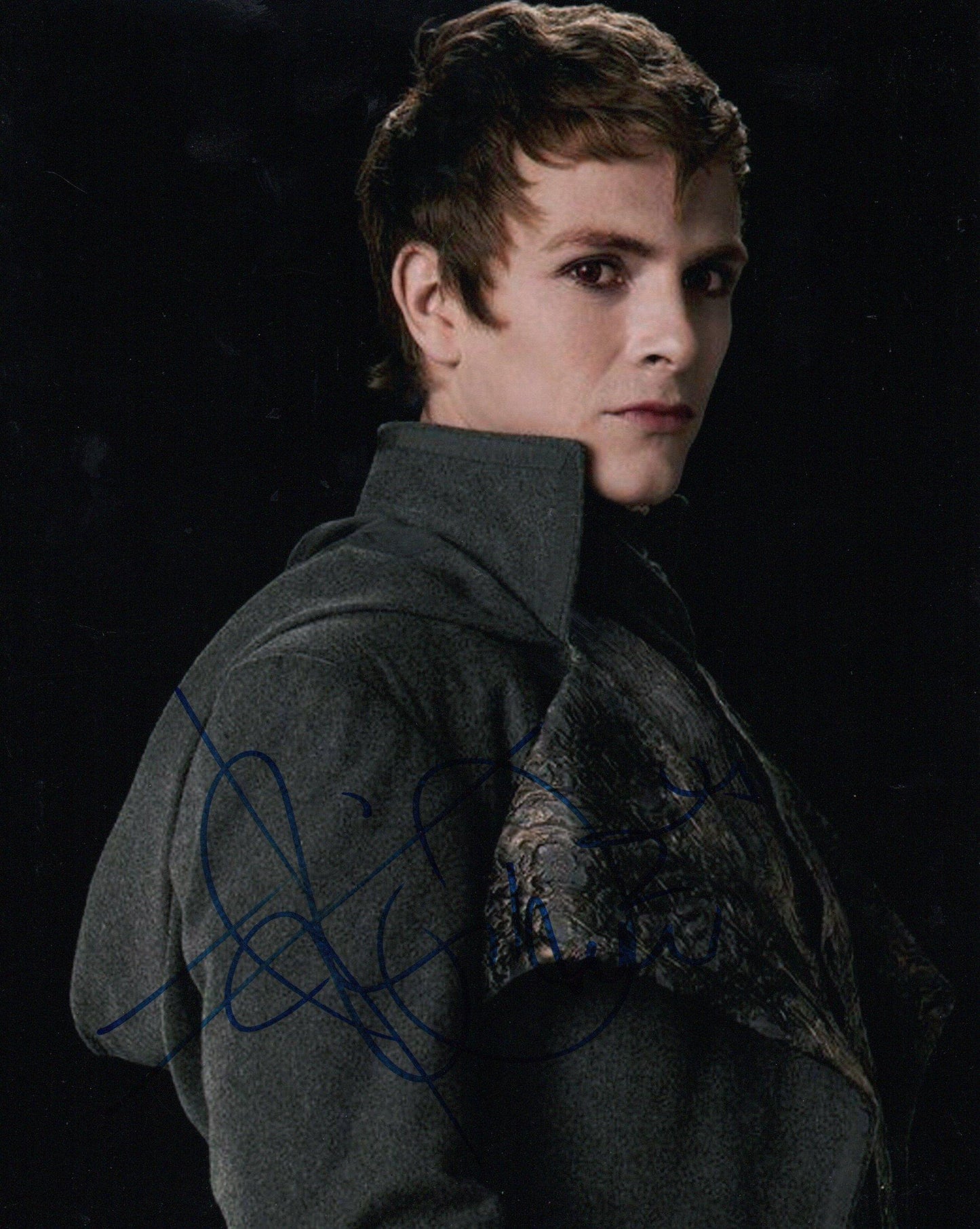 CHARLIE BEWLEY SIGNED TWILIGHT 8X10 PHOTO (1)