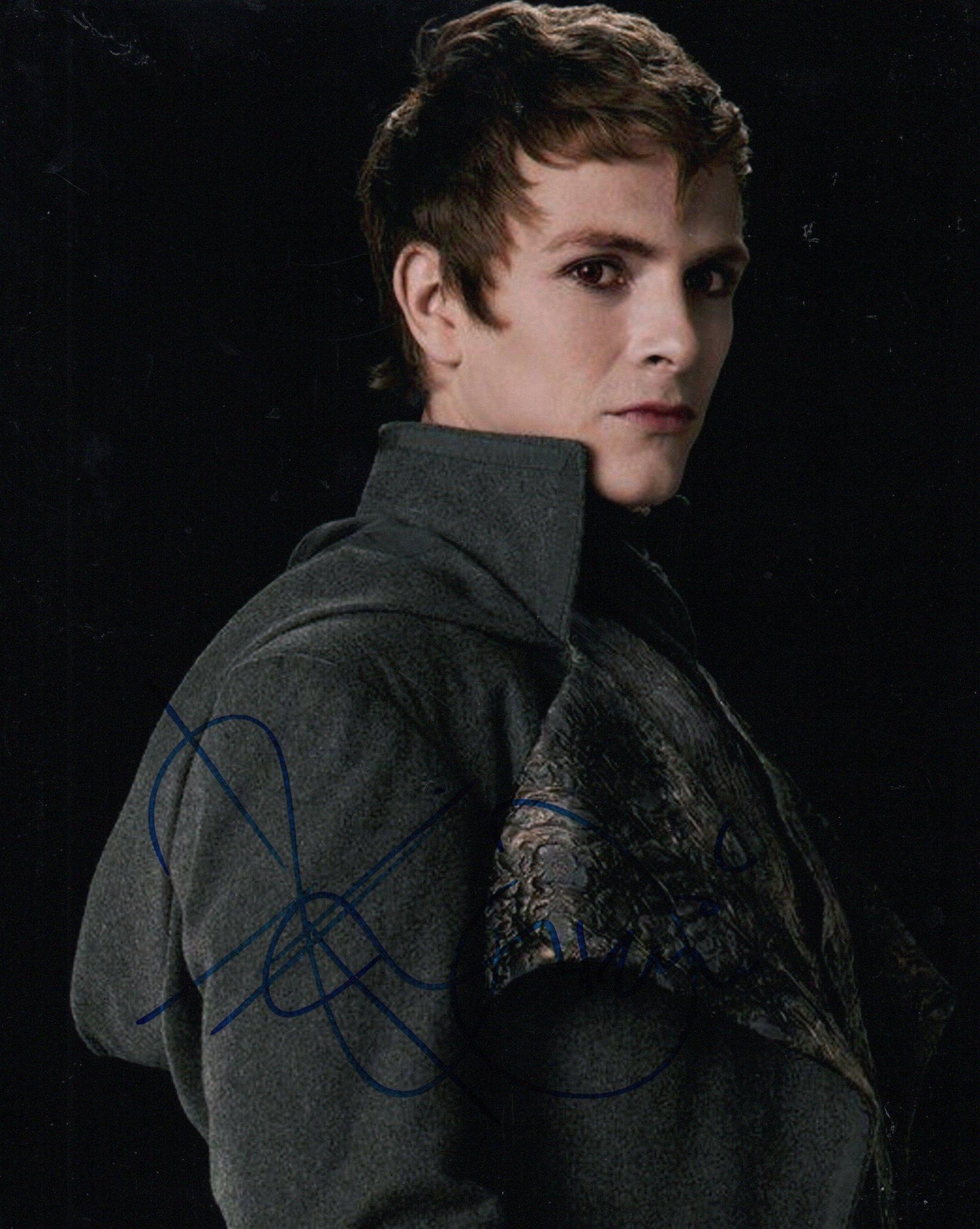 CHARLIE BEWLEY SIGNED TWILIGHT 8X10 PHOTO (2)