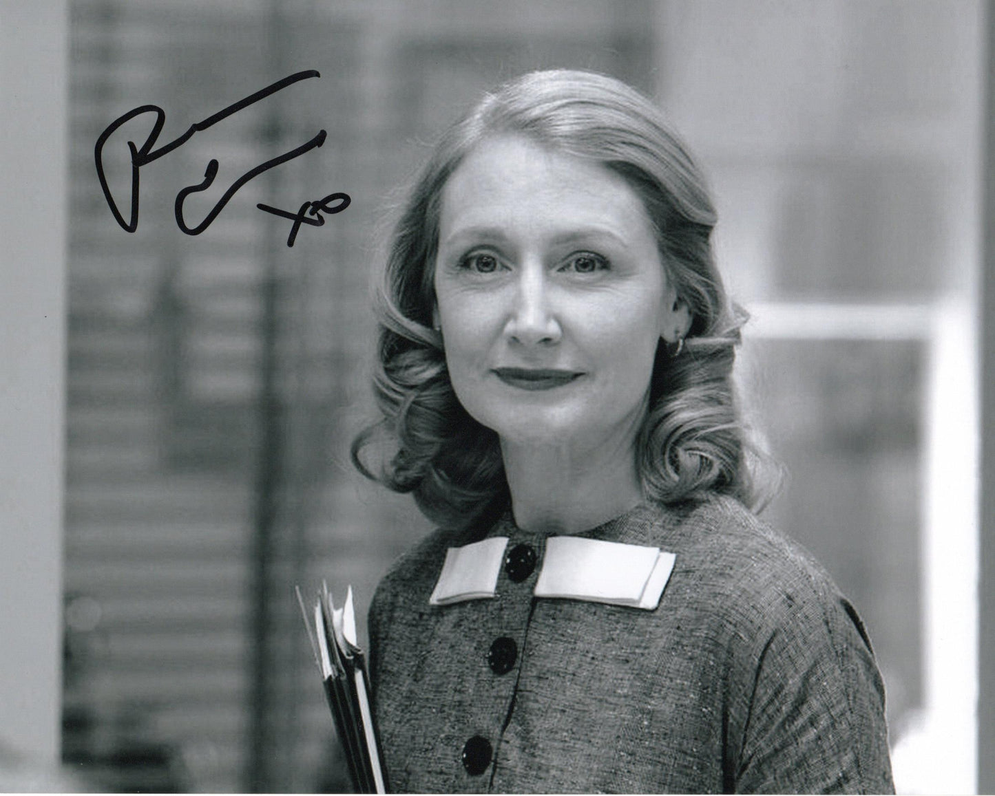 PATRICIA CLARKSON SIGNED GOOD NIGHT, AND GOOD LUCK 8X10 PHOTO (1)