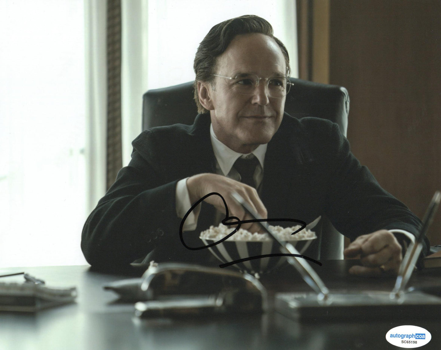 CLARK GREGG SIGNED PAINKILLER 8X10 PHOTO (1) ALSO ACOA